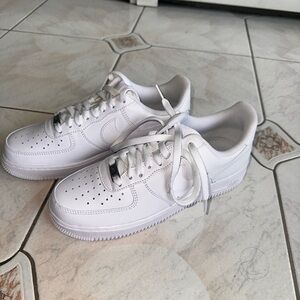 White Nike Air Force one. Men’s size 8, women’s 9.5.BRAND NEW NEVER WORN OUTSIDE